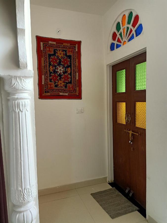 Hindupura Residency Hotel ซาวาย มาโดปูร์ ภายนอก รูปภาพ