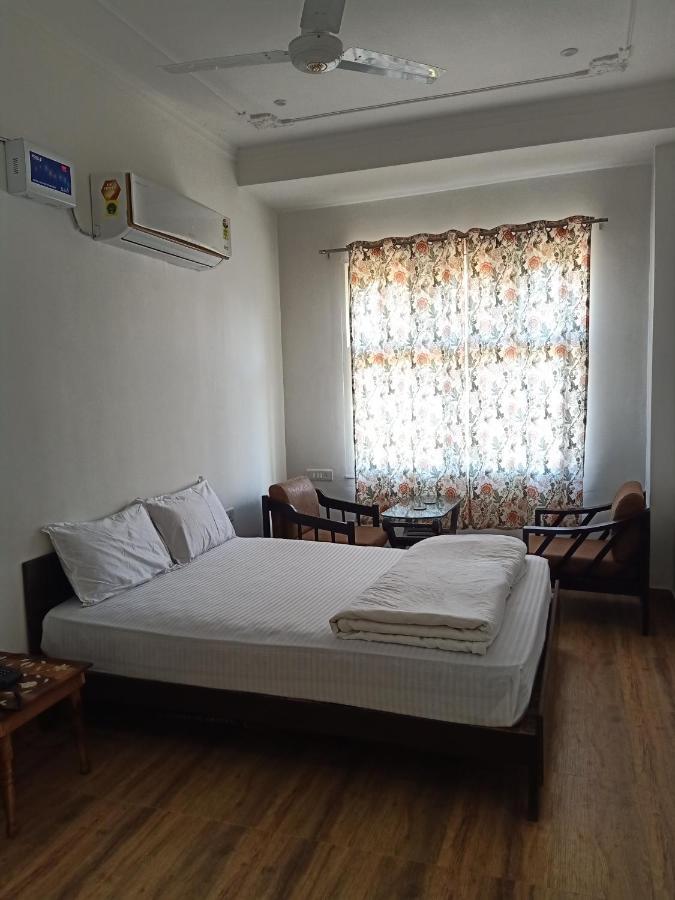 Hindupura Residency Hotel ซาวาย มาโดปูร์ ภายนอก รูปภาพ