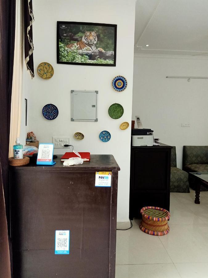Hindupura Residency Hotel ซาวาย มาโดปูร์ ภายนอก รูปภาพ