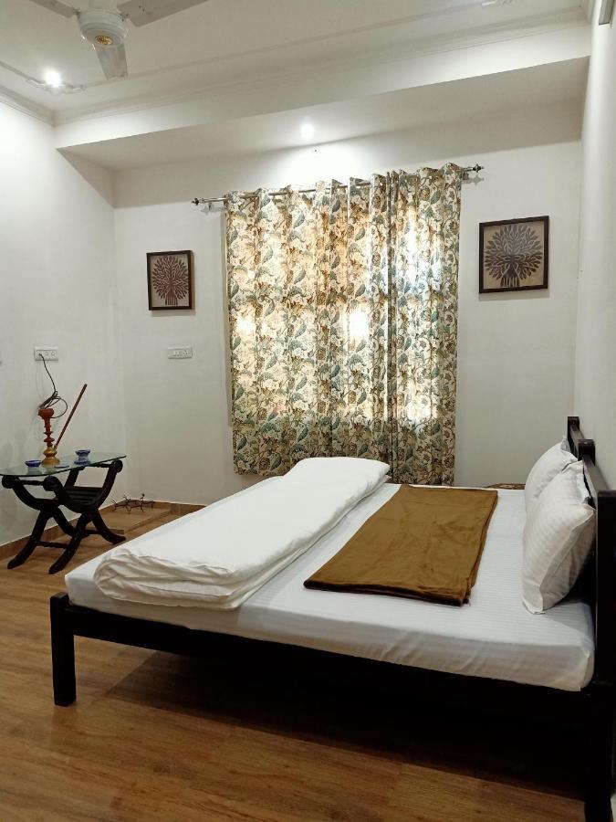 Hindupura Residency Hotel ซาวาย มาโดปูร์ ภายนอก รูปภาพ